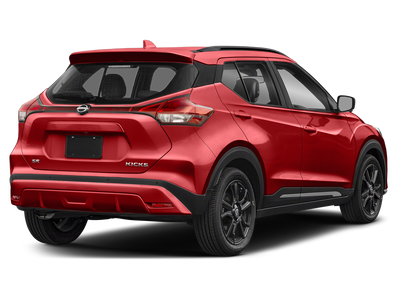 2022 Nissan Kicks SR
