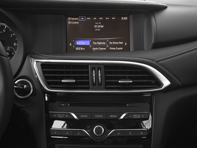 2018 INFINITI QX30 Sport