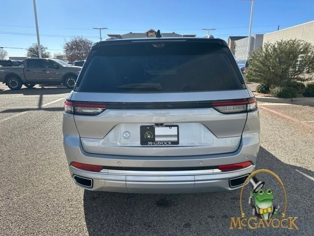 2023 Jeep Grand Cherokee Summit