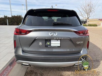 2022 INFINITI QX50 LUXE