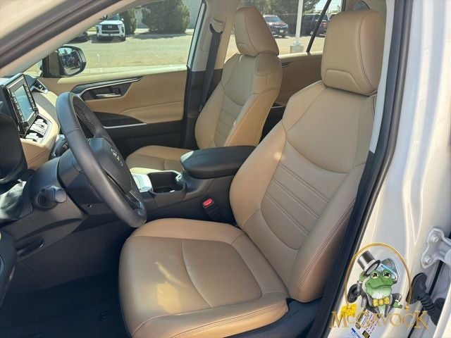 2022 Toyota RAV4 Hybrid XLE Premium