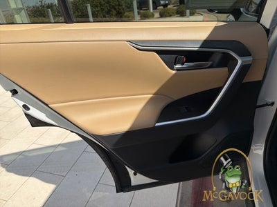 2022 Toyota RAV4 Hybrid XLE Premium