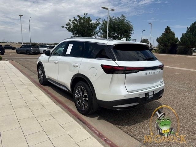 2026 INFINITI QX60 LUXE