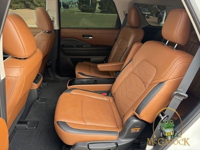 2024 Nissan Pathfinder Platinum