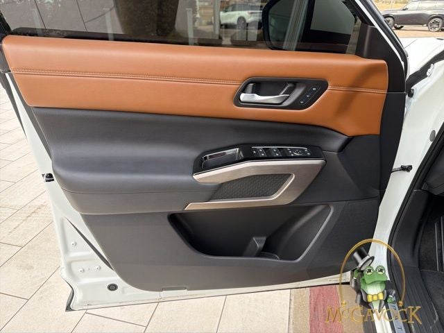 2024 Nissan Pathfinder Platinum