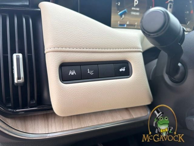 2025 Nissan Armada Platinum