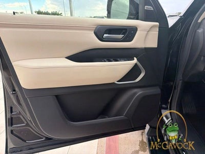 2025 Nissan Armada Platinum