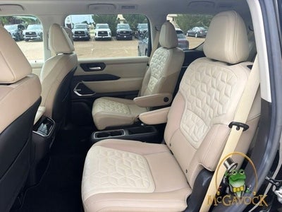 2025 Nissan Armada Platinum