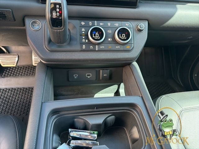 2024 Land Rover Defender 110 Carpathian Edition