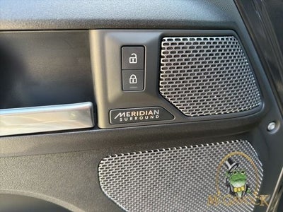 2024 Land Rover Defender 110 Carpathian Edition