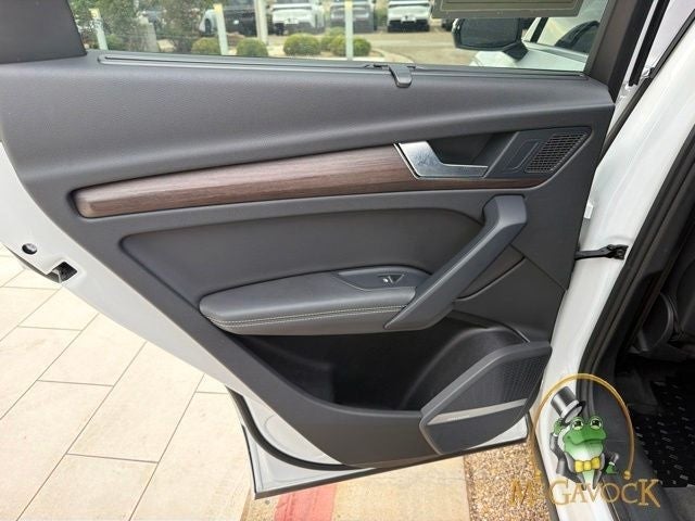 2023 Audi Q5 40 Premium Plus quattro