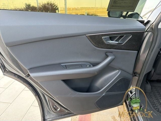 2021 Audi Q8 55 Premium Plus quattro