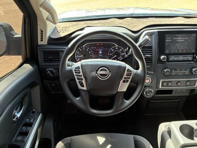 2024 Nissan Titan SV