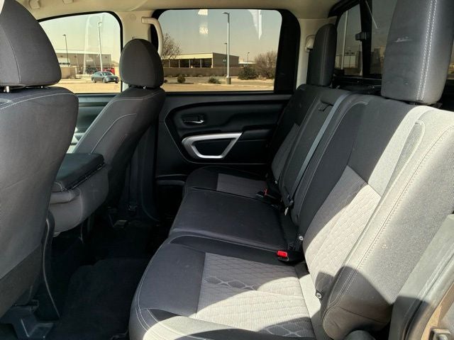 2024 Nissan Titan SV