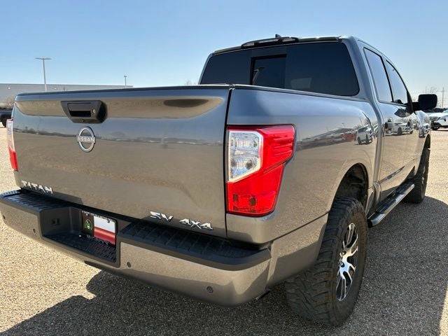 2024 Nissan Titan SV