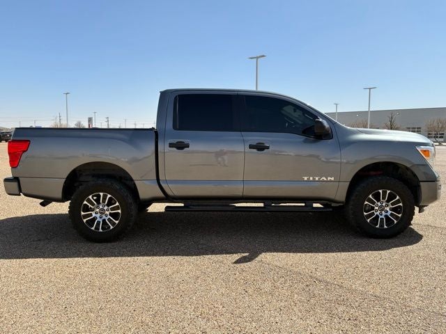 2024 Nissan Titan SV