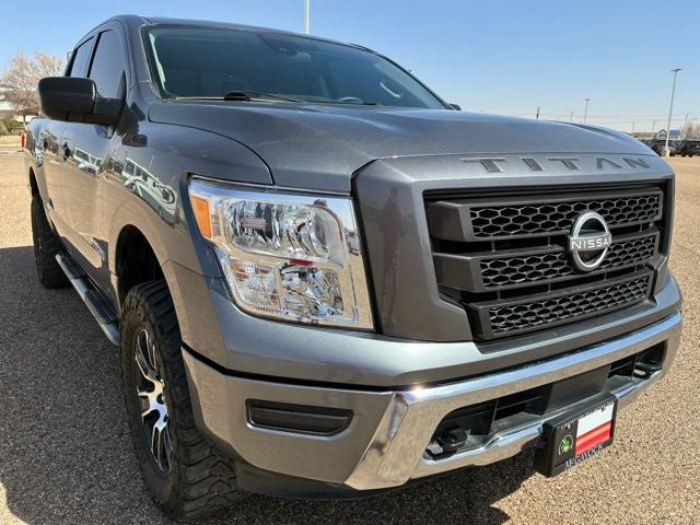 2024 Nissan Titan SV