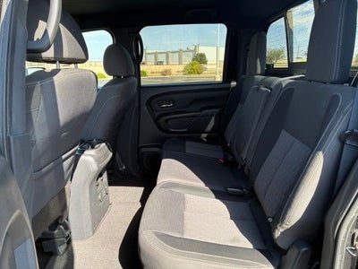 2023 Nissan Titan SV