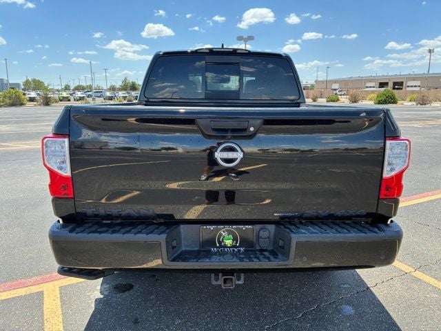 2023 Nissan Titan SV
