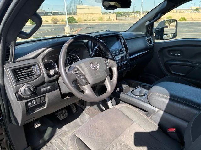 2023 Nissan Titan SV
