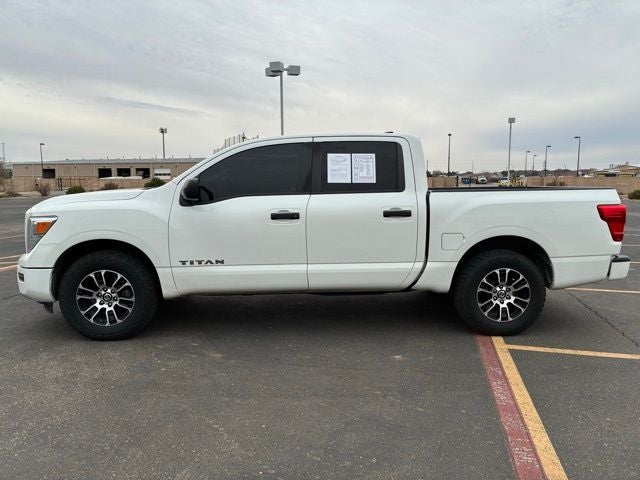2022 Nissan Titan SV