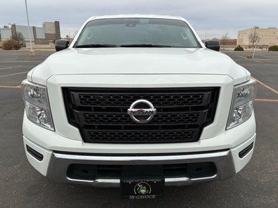 2022 Nissan Titan SV