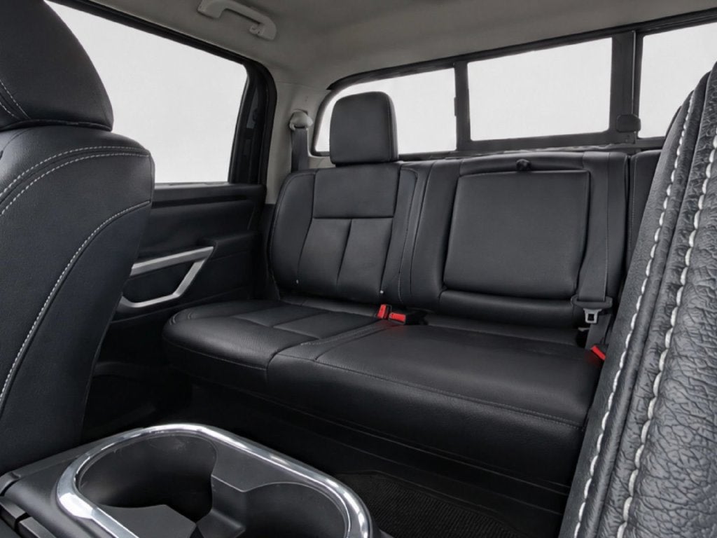 2024 Nissan Titan XD SV