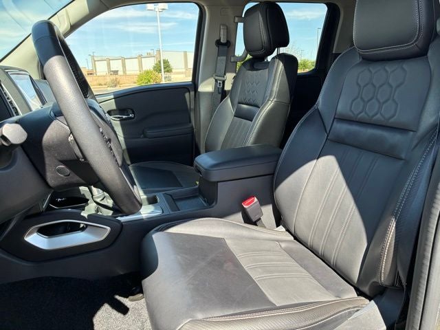 2024 Nissan Frontier SL
