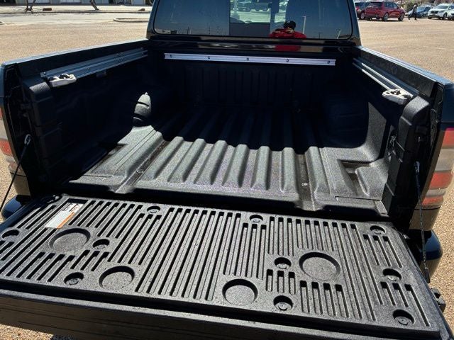 2024 Nissan Frontier SL