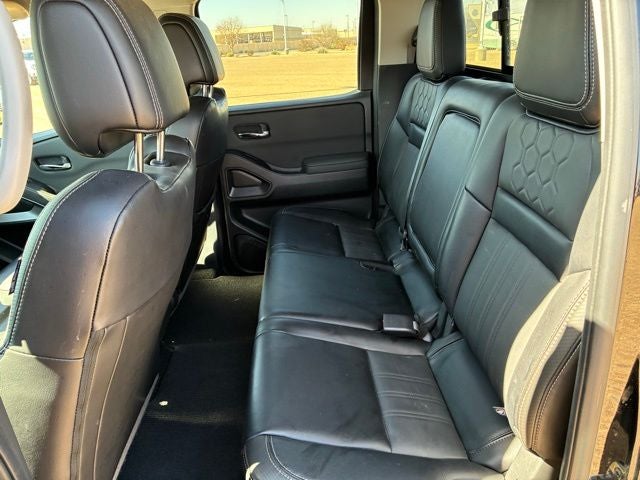 2024 Nissan Frontier SL