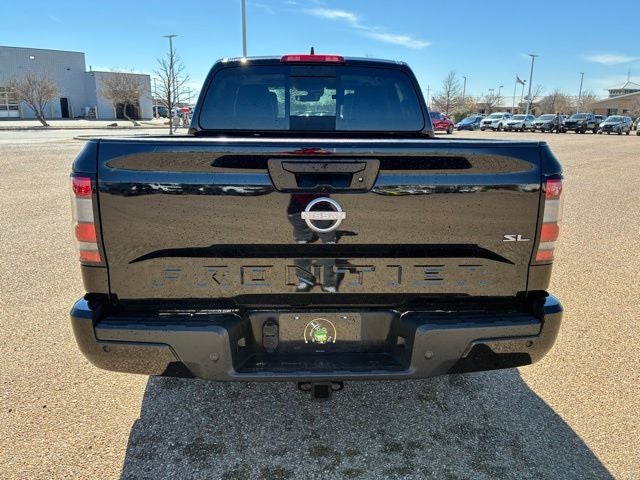 2024 Nissan Frontier SL