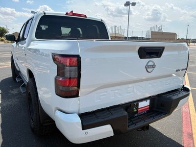 2024 Nissan Frontier SV