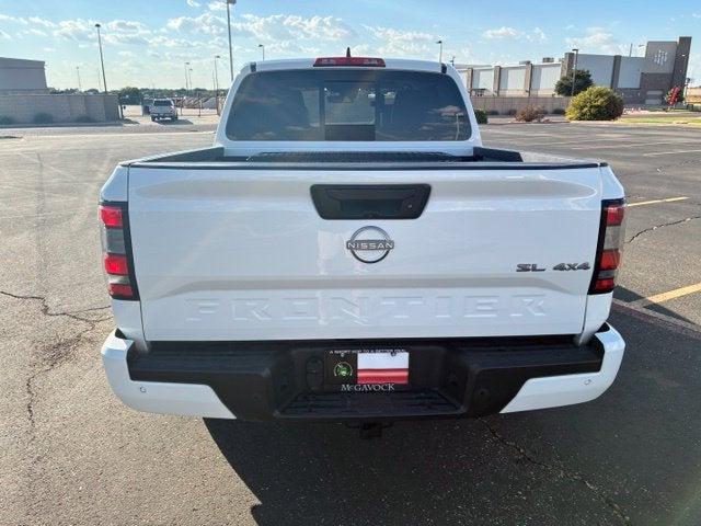2024 Nissan Frontier SL