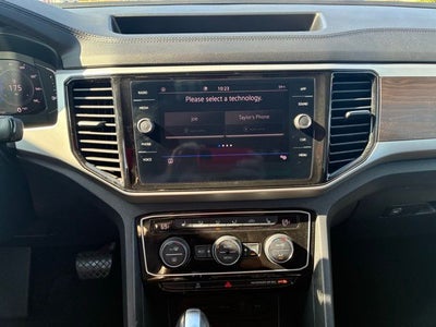 2022 Volkswagen Atlas 3.6L V6 SE w/Technology