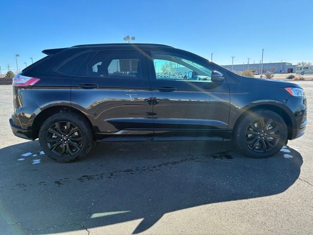 2023 Ford Edge SE