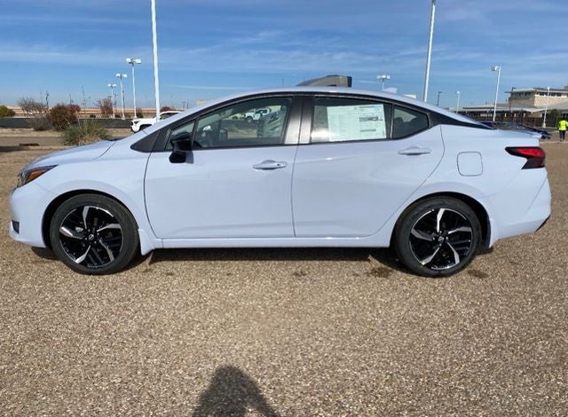 2023 Nissan Versa 1.6 SR