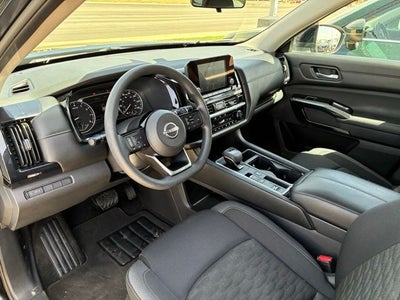 2022 Nissan Pathfinder S