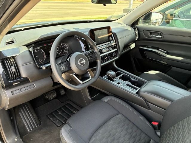 2022 Nissan Pathfinder S
