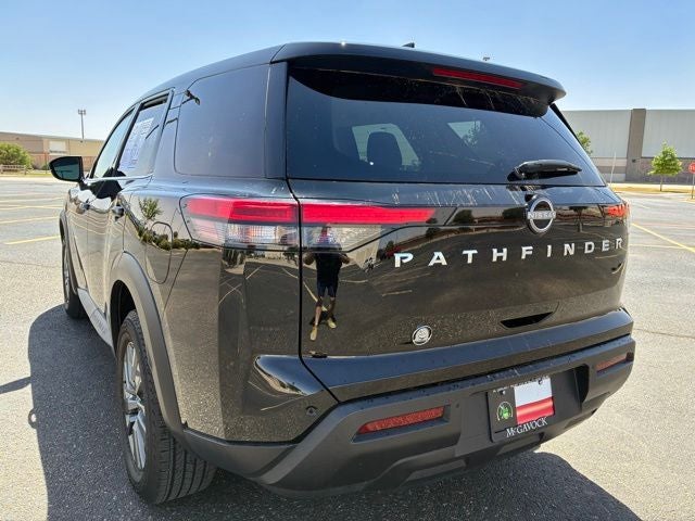 2022 Nissan Pathfinder S
