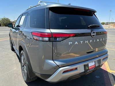 2024 Nissan Pathfinder SL