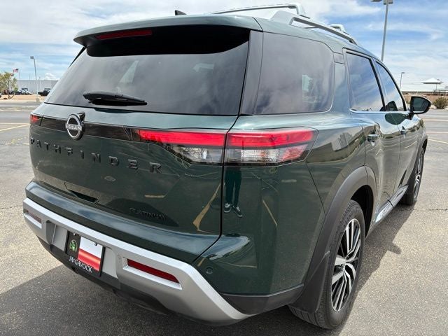 2023 Nissan Pathfinder Platinum