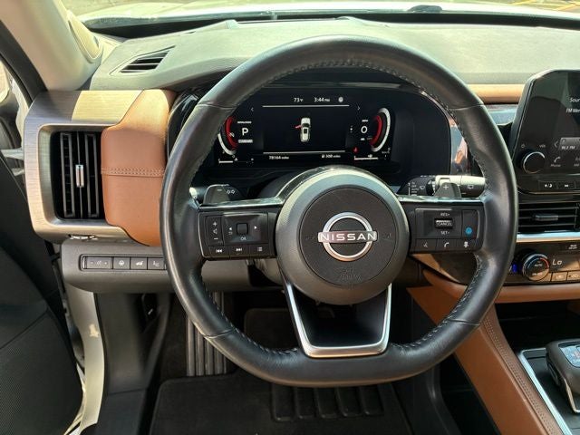 2023 Nissan Pathfinder Platinum