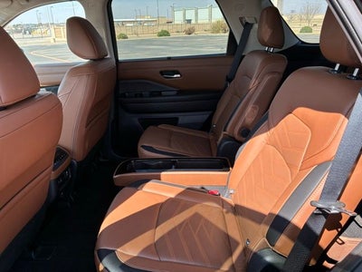 2024 Nissan Pathfinder Platinum