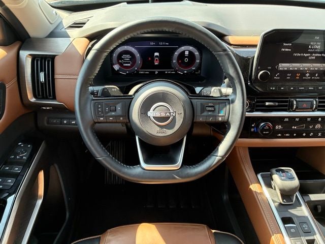 2024 Nissan Pathfinder Platinum