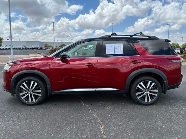 2024 Nissan Pathfinder Platinum
