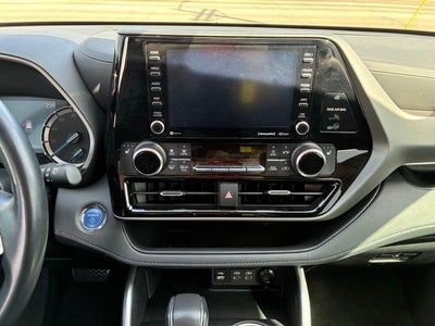 2022 Toyota Highlander Hybrid XLE