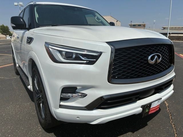 2023 INFINITI QX80 Premium Select