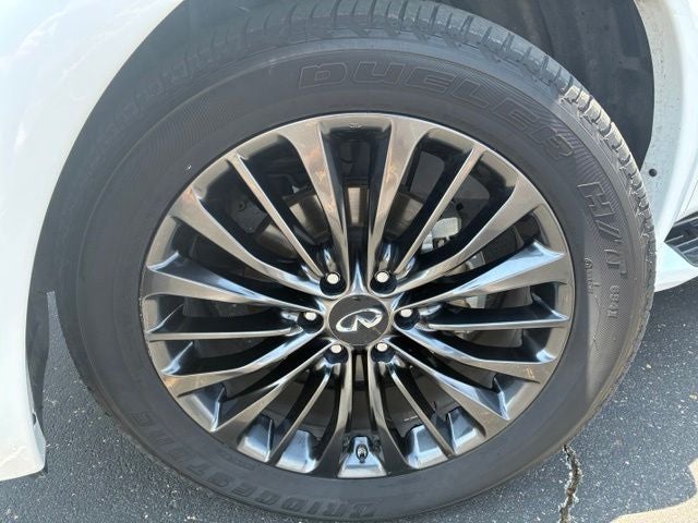 2023 INFINITI QX80 Premium Select