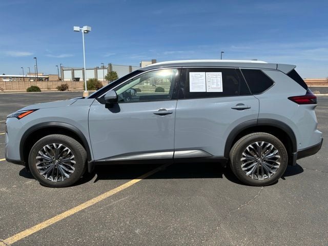 2025 Nissan Rogue SL