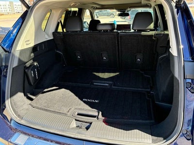 2025 Nissan Rogue Platinum